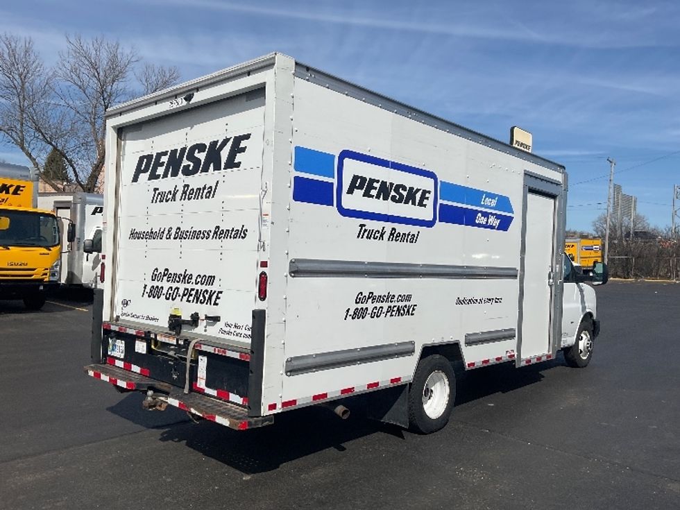 Light Duty Box Truck-Light and Medium Duty Trucks-GMC-2022-Savana G33903-Milwaukee-WI-77,510\n\t\tmiles-$ 37,500 - Image 13