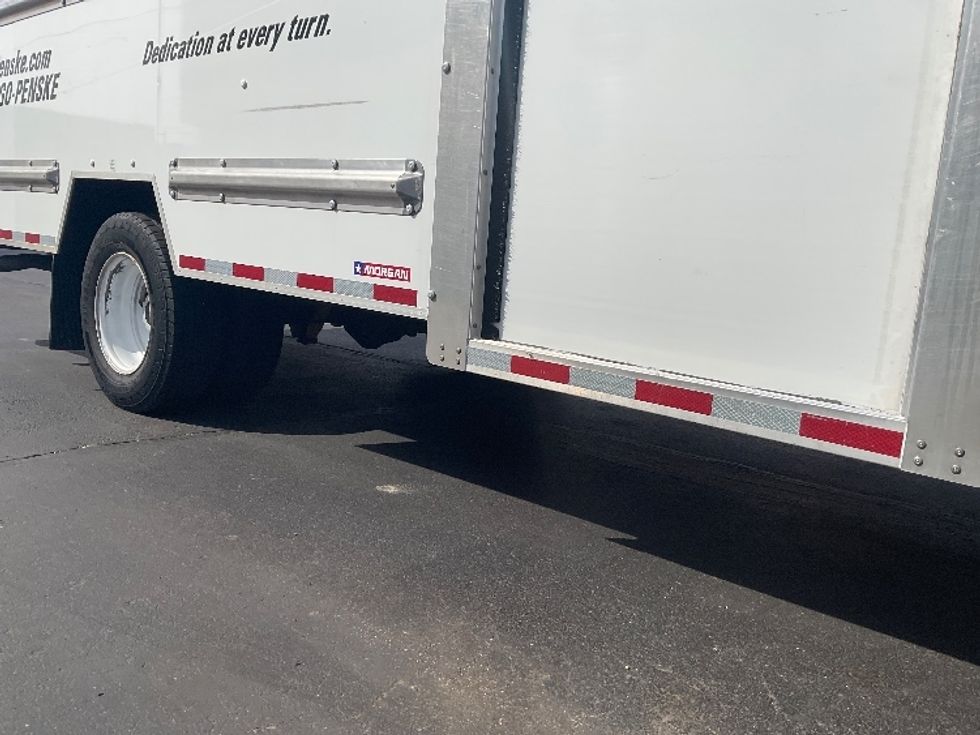 Light Duty Box Truck-Light and Medium Duty Trucks-GMC-2022-Savana G33903-Milwaukee-WI-77,510\n\t\tmiles-$ 37,500 - Image 14