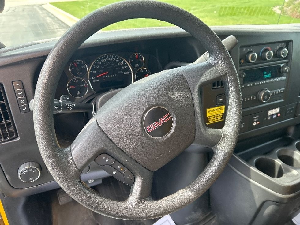 Light Duty Box Truck-Light and Medium Duty Trucks-GMC-2022-Savana G33903-Milwaukee-WI-78,007\n\t\tmiles-$ 30,000 - Image 17