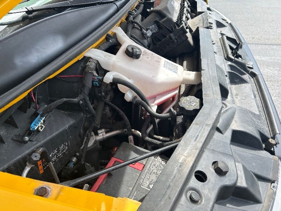 Light Duty Box Truck-Light and Medium Duty Trucks-GMC-2022-Savana G33903-Milwaukee-WI-78,007\n\t\tmiles-$ 30,000 - Image 22