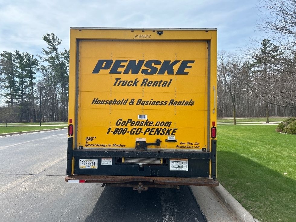 Light Duty Box Truck-Light and Medium Duty Trucks-GMC-2022-Savana G33903-Milwaukee-WI-78,007\n\t\tmiles-$ 30,000 - Image 7