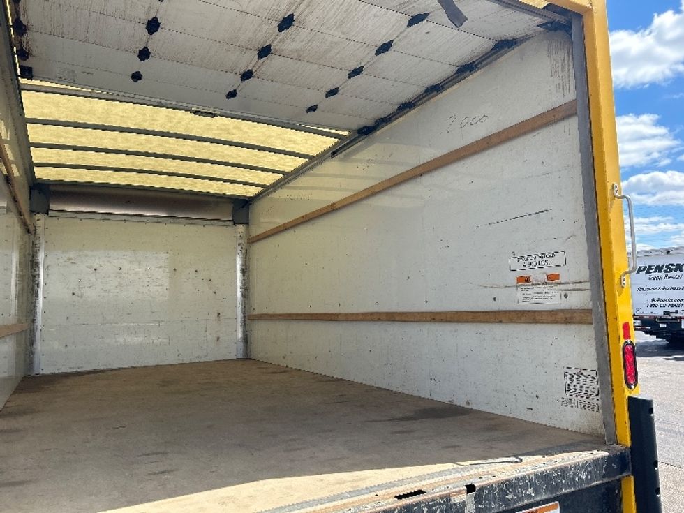 Light Duty Box Truck-Light and Medium Duty Trucks-GMC-2022-Savana G33903-Milwaukee-WI-78,841\n\t\tmiles-$ 30,750 - Image 12