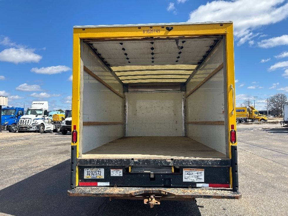 Light Duty Box Truck-Light and Medium Duty Trucks-GMC-2022-Savana G33903-Milwaukee-WI-78,841\n\t\tmiles-$ 30,750 - Image 8
