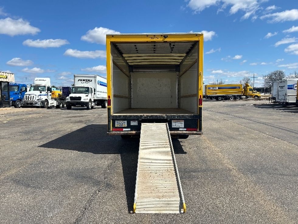 Light Duty Box Truck-Light and Medium Duty Trucks-GMC-2022-Savana G33903-Milwaukee-WI-78,841\n\t\tmiles-$ 30,750 - Image 9