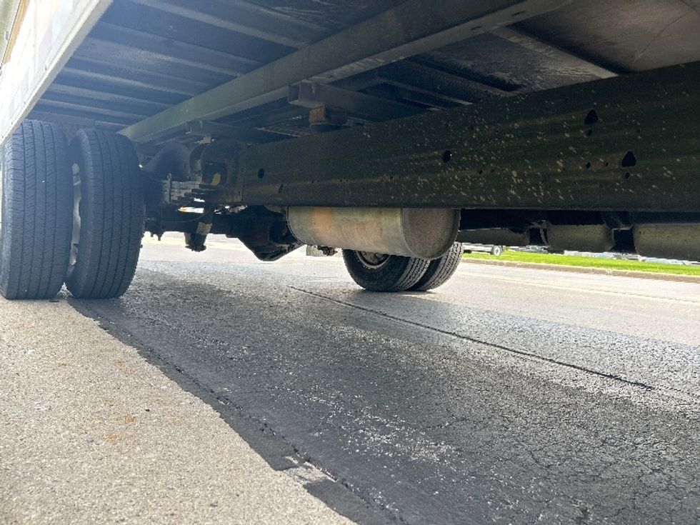 Light Duty Box Truck-Light and Medium Duty Trucks-GMC-2022-Savana G33903-Milwaukee-WI-79,821\n\t\tmiles-$ 29,750 - Image 13