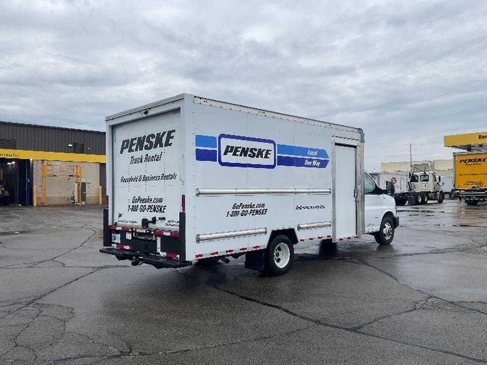 Light Duty Box Truck-Light and Medium Duty Trucks-GMC-2022-Savana G33903-Milwaukee-WI-85,379\n\t\tmiles-$ 35,500 - Image 13