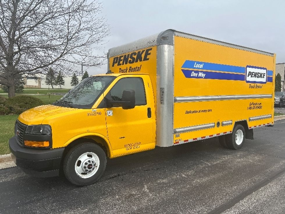 Light Duty Box Truck-Light and Medium Duty Trucks-GMC-2022-Savana G33903-Milwaukee-WI-94,919\n\t\tmiles-$ 29,000 - Image 3