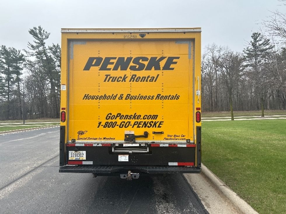 Light Duty Box Truck-Light and Medium Duty Trucks-GMC-2022-Savana G33903-Milwaukee-WI-94,919\n\t\tmiles-$ 29,000 - Image 7