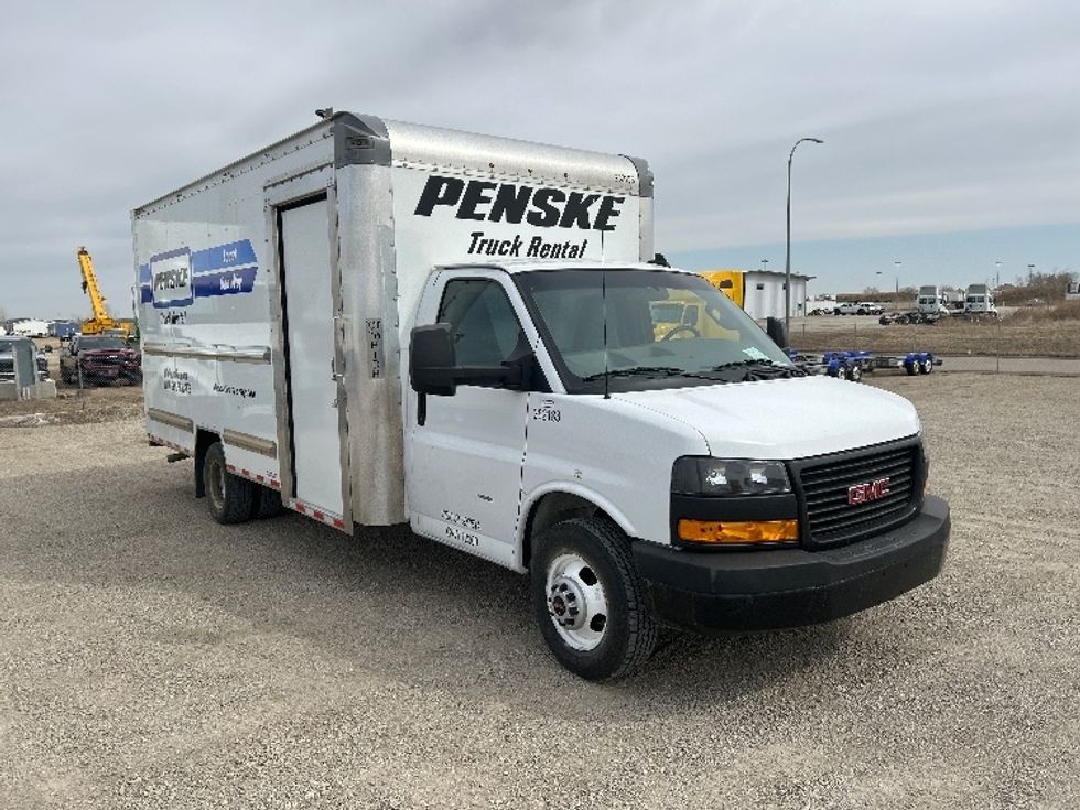 Light Duty Box Truck-Light and Medium Duty Trucks-GMC-2022-Savana G33903-Minot-ND-48,476\n\t\tmiles-$ 42,250 - Image 1