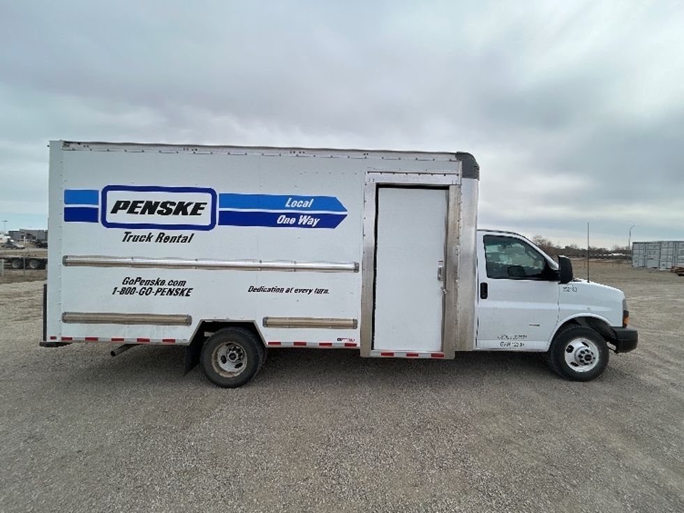 Light Duty Box Truck-Light and Medium Duty Trucks-GMC-2022-Savana G33903-Minot-ND-48,476\n\t\tmiles-$ 42,250 - Image 15