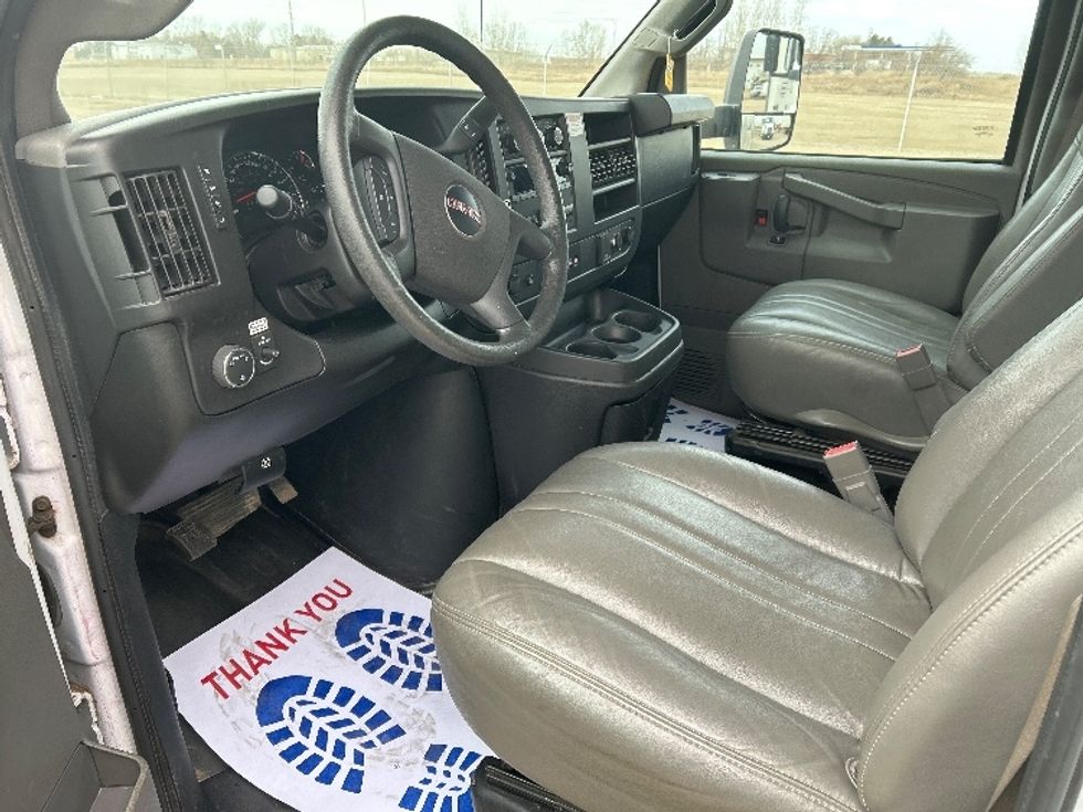 Light Duty Box Truck-Light and Medium Duty Trucks-GMC-2022-Savana G33903-Minot-ND-48,476\n\t\tmiles-$ 42,250 - Image 17