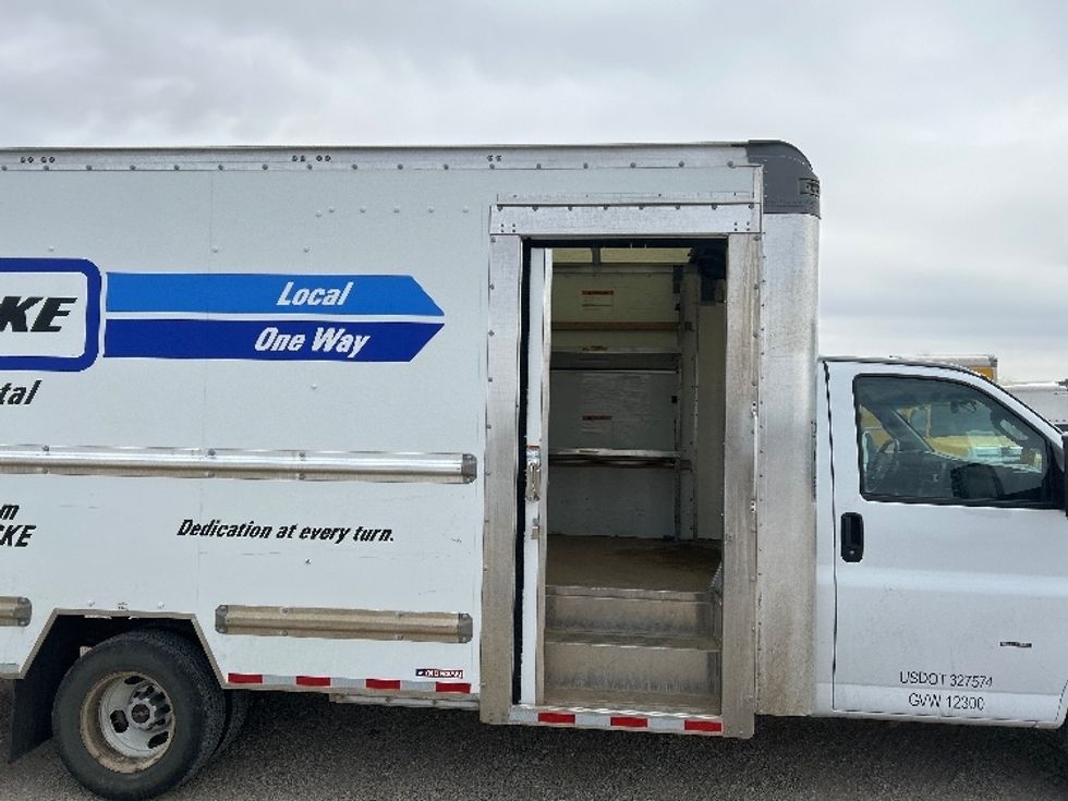 Light Duty Box Truck-Light and Medium Duty Trucks-GMC-2022-Savana G33903-Minot-ND-48,476\n\t\tmiles-$ 42,250 - Image 25
