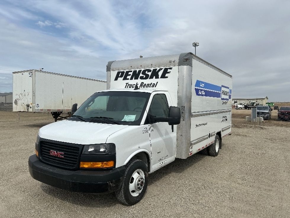 Light Duty Box Truck-Light and Medium Duty Trucks-GMC-2022-Savana G33903-Minot-ND-48,476\n\t\tmiles-$ 42,250 - Image 3