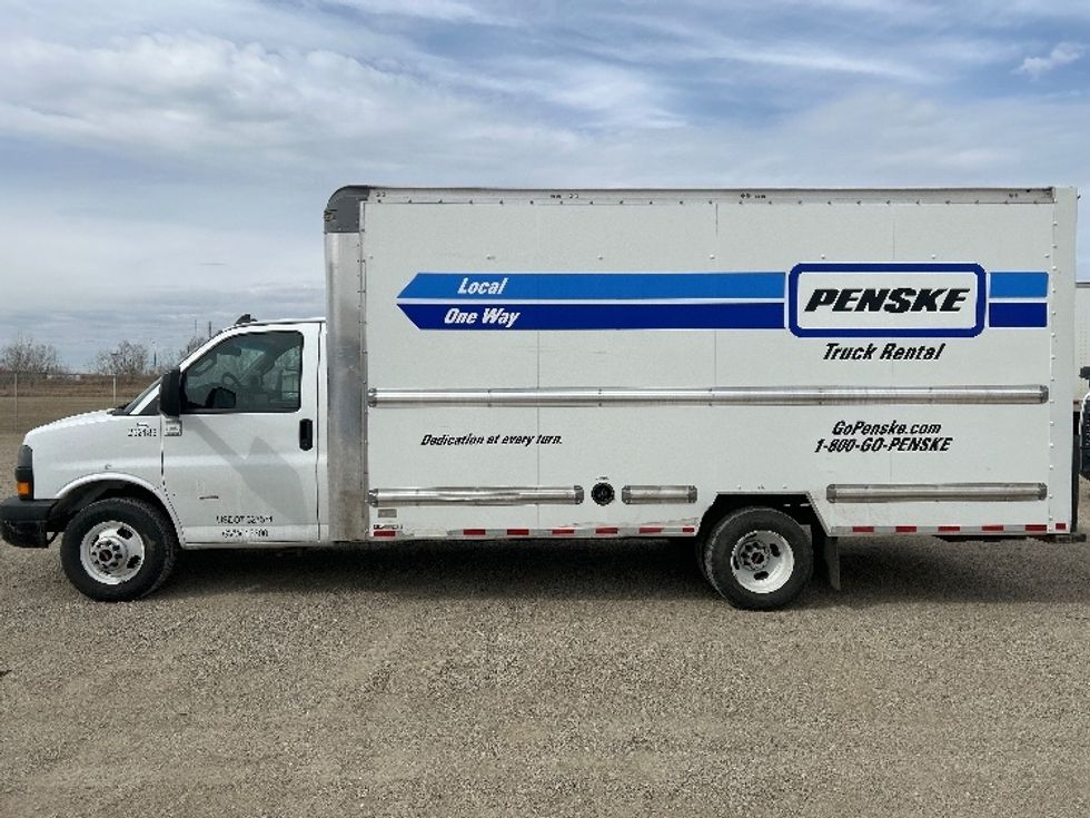 Light Duty Box Truck-Light and Medium Duty Trucks-GMC-2022-Savana G33903-Minot-ND-48,476\n\t\tmiles-$ 42,250 - Image 4