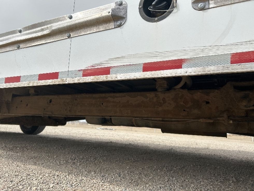 Light Duty Box Truck-Light and Medium Duty Trucks-GMC-2022-Savana G33903-Minot-ND-48,476\n\t\tmiles-$ 42,250 - Image 5