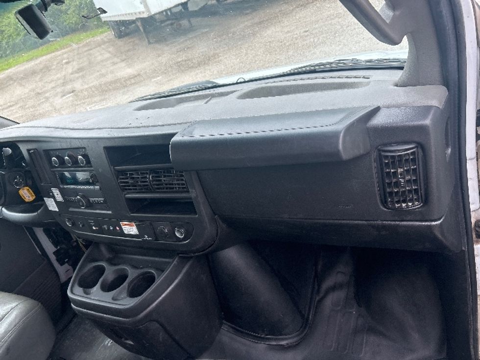 Light Duty Box Truck-Light and Medium Duty Trucks-GMC-2022-Savana G33903-Moberly-MO-104,060\n\t\tmiles-$ 33,250 - Image 20