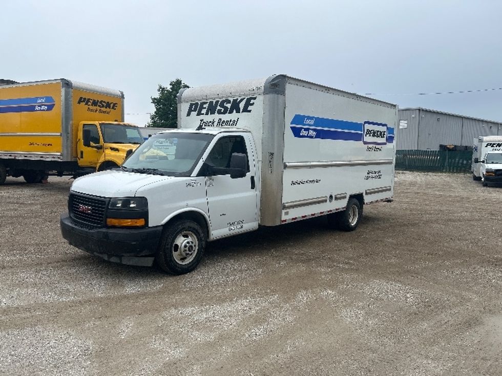 Light Duty Box Truck-Light and Medium Duty Trucks-GMC-2022-Savana G33903-Moberly-MO-104,060\n\t\tmiles-$ 33,250 - Image 3