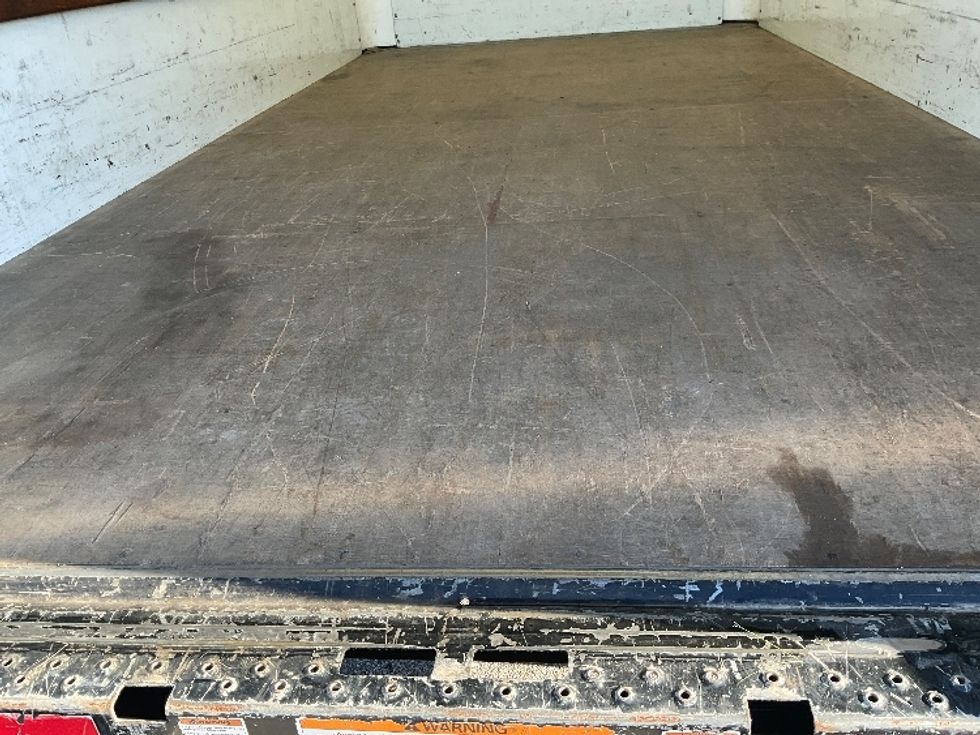 Light Duty Box Truck-Light and Medium Duty Trucks-GMC-2022-Savana G33903-Moberly-MO-96,687\n\t\tmiles-$ 31,750 - Image 10