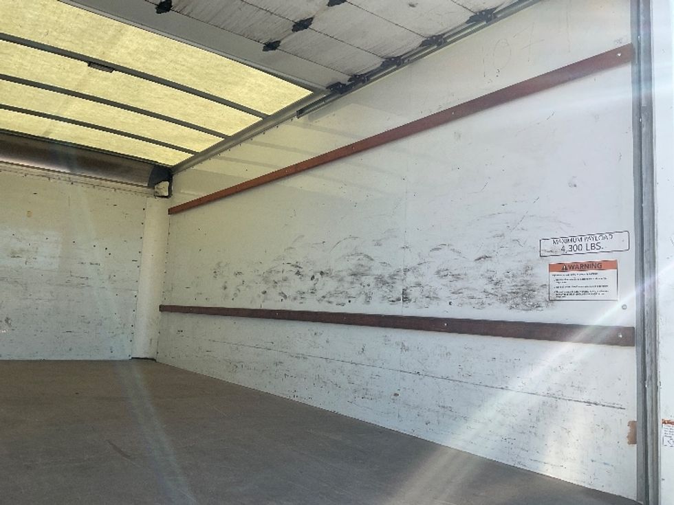 Light Duty Box Truck-Light and Medium Duty Trucks-GMC-2022-Savana G33903-Moberly-MO-96,687\n\t\tmiles-$ 31,750 - Image 12