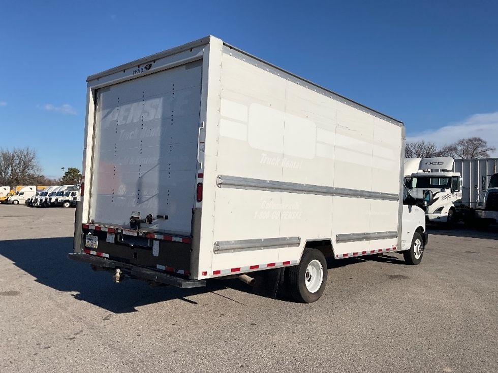 Light Duty Box Truck-Light and Medium Duty Trucks-GMC-2022-Savana G33903-Moberly-MO-96,687\n\t\tmiles-$ 31,750 - Image 13
