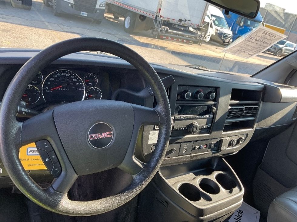 Light Duty Box Truck-Light and Medium Duty Trucks-GMC-2022-Savana G33903-Moberly-MO-96,687\n\t\tmiles-$ 31,750 - Image 18