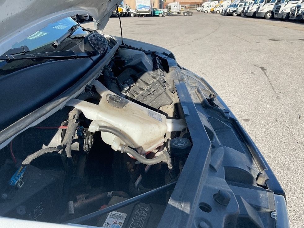 Light Duty Box Truck-Light and Medium Duty Trucks-GMC-2022-Savana G33903-Moberly-MO-96,687\n\t\tmiles-$ 31,750 - Image 23