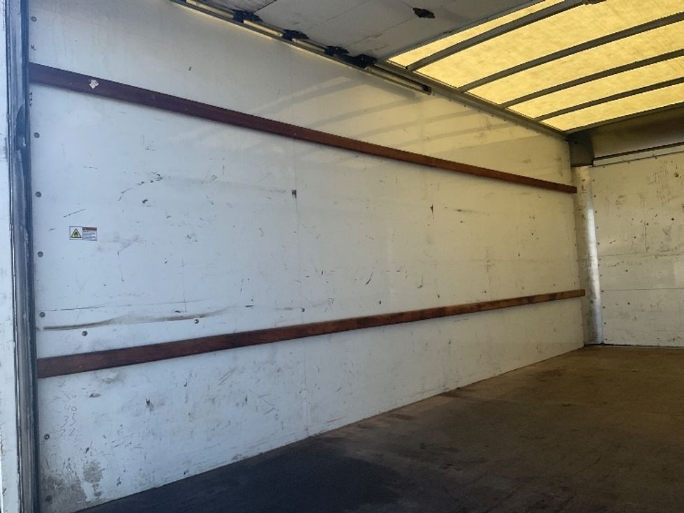 Light Duty Box Truck-Light and Medium Duty Trucks-GMC-2022-Savana G33903-Mobile-AL-117,401\n\t\tmiles-$ 30,750 - Image 11