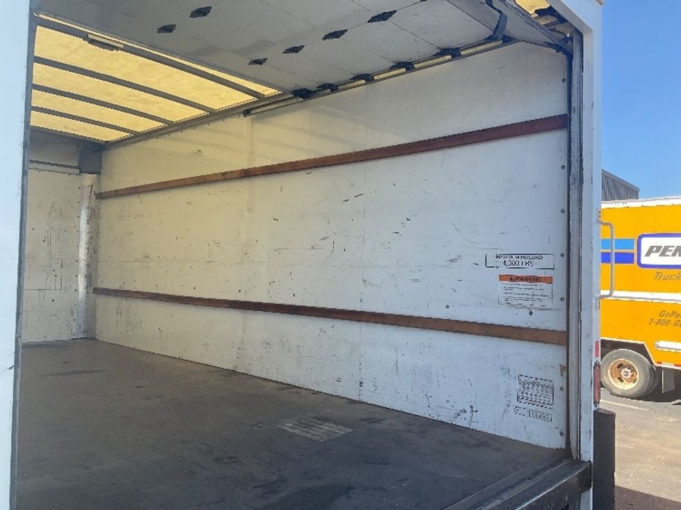 Light Duty Box Truck-Light and Medium Duty Trucks-GMC-2022-Savana G33903-Mobile-AL-117,401\n\t\tmiles-$ 30,750 - Image 12