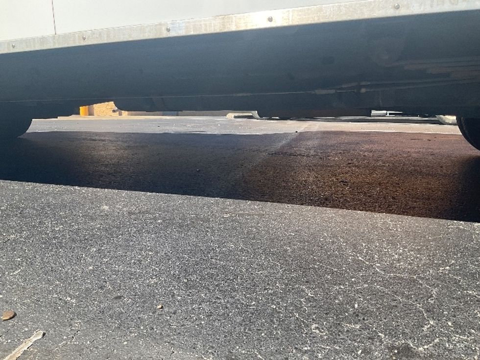 Light Duty Box Truck-Light and Medium Duty Trucks-GMC-2022-Savana G33903-Mobile-AL-117,401\n\t\tmiles-$ 30,750 - Image 5