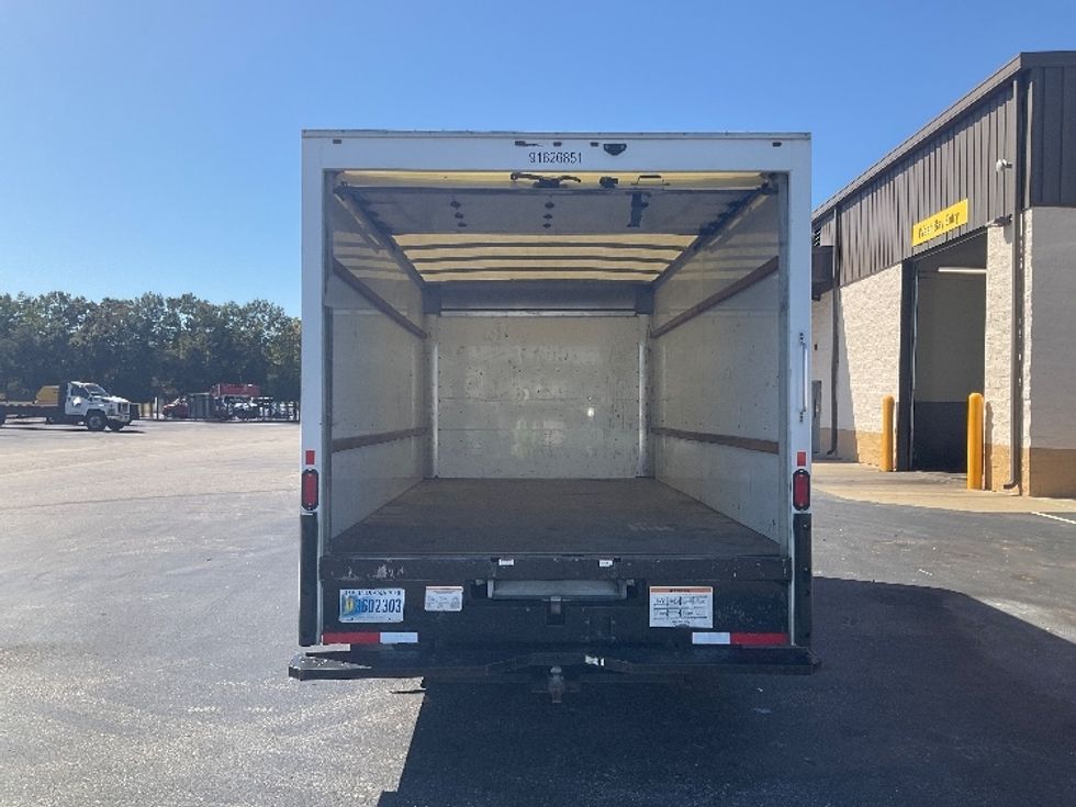 Light Duty Box Truck-Light and Medium Duty Trucks-GMC-2022-Savana G33903-Mobile-AL-117,401\n\t\tmiles-$ 30,750 - Image 8