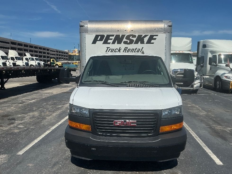 Light Duty Box Truck-Light and Medium Duty Trucks-GMC-2022-Savana G33903-Mobile-AL-68,394\n\t\tmiles-$ 38,250 - Image 2