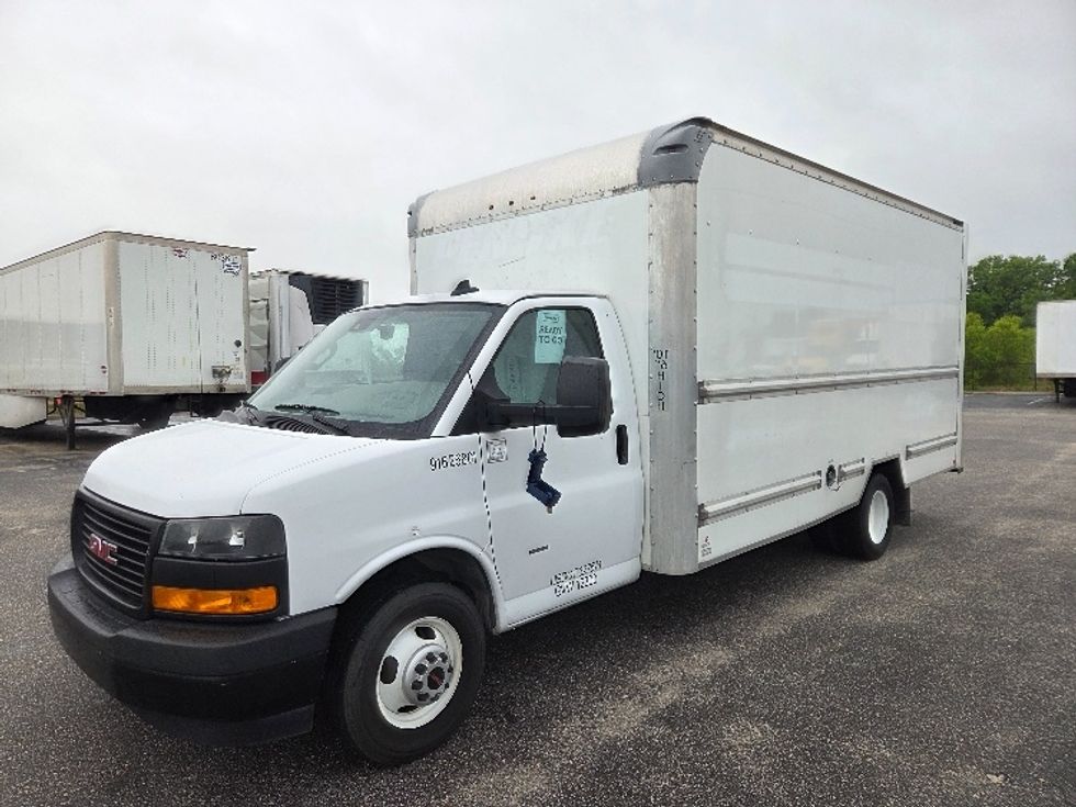 Light Duty Box Truck-Light and Medium Duty Trucks-GMC-2022-Savana G33903-Mobile-AL-68,420\n\t\tmiles-$ 34,500 - Image 3