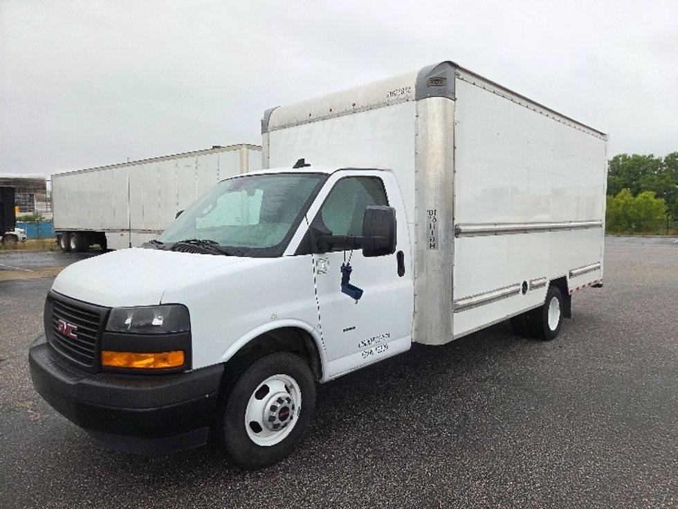 Light Duty Box Truck-Light and Medium Duty Trucks-GMC-2022-Savana G33903-Mobile-AL-74,184\n\t\tmiles-$ 33,750 - Image 3