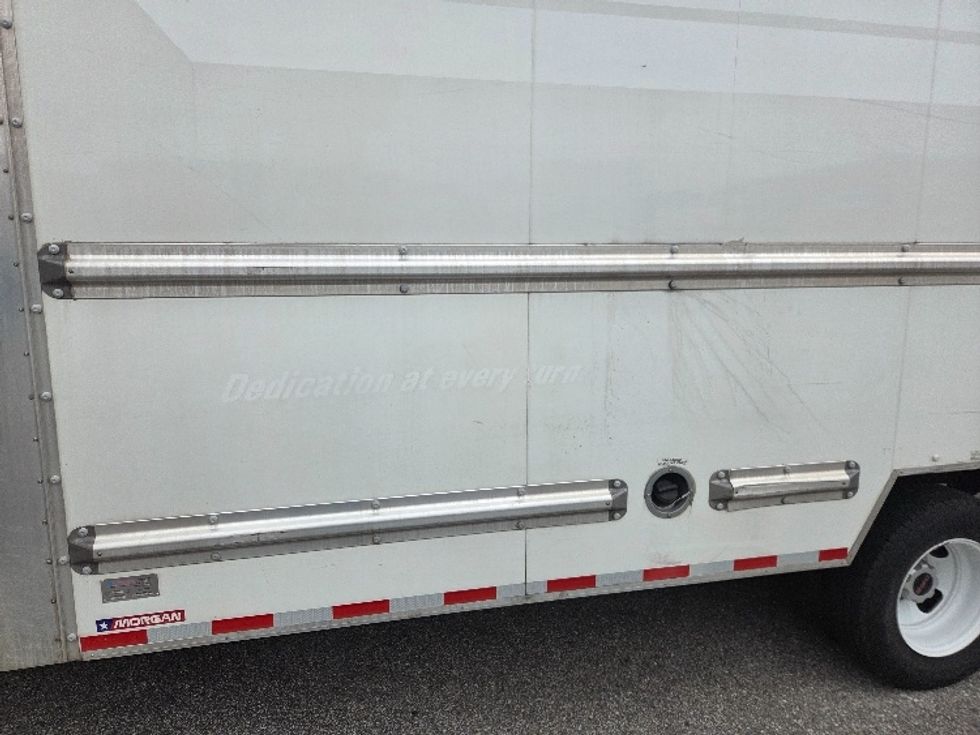 Light Duty Box Truck-Light and Medium Duty Trucks-GMC-2022-Savana G33903-Mobile-AL-92,401\n\t\tmiles-$ 31,750 - Image 25