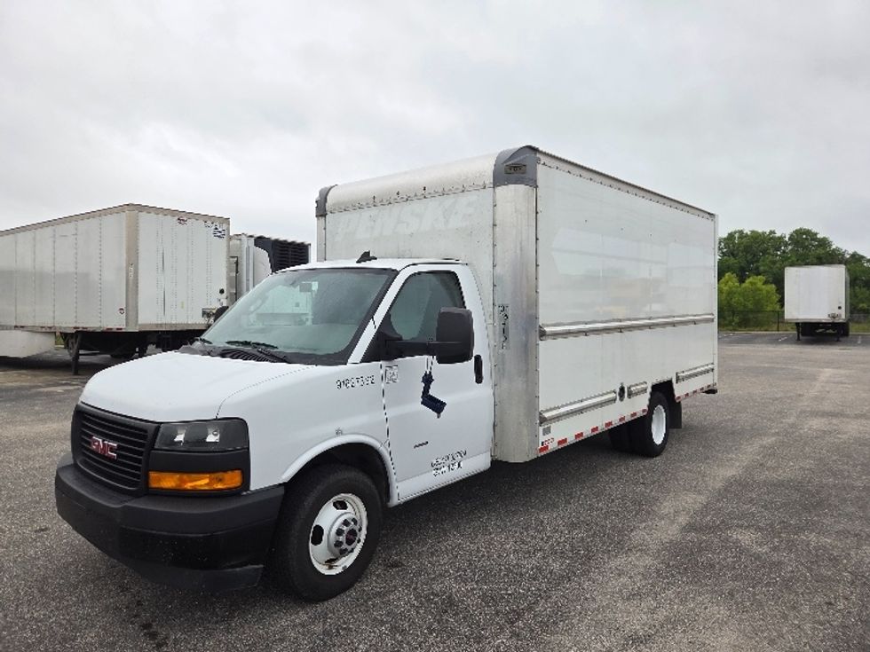 Light Duty Box Truck-Light and Medium Duty Trucks-GMC-2022-Savana G33903-Mobile-AL-92,401\n\t\tmiles-$ 31,750 - Image 3
