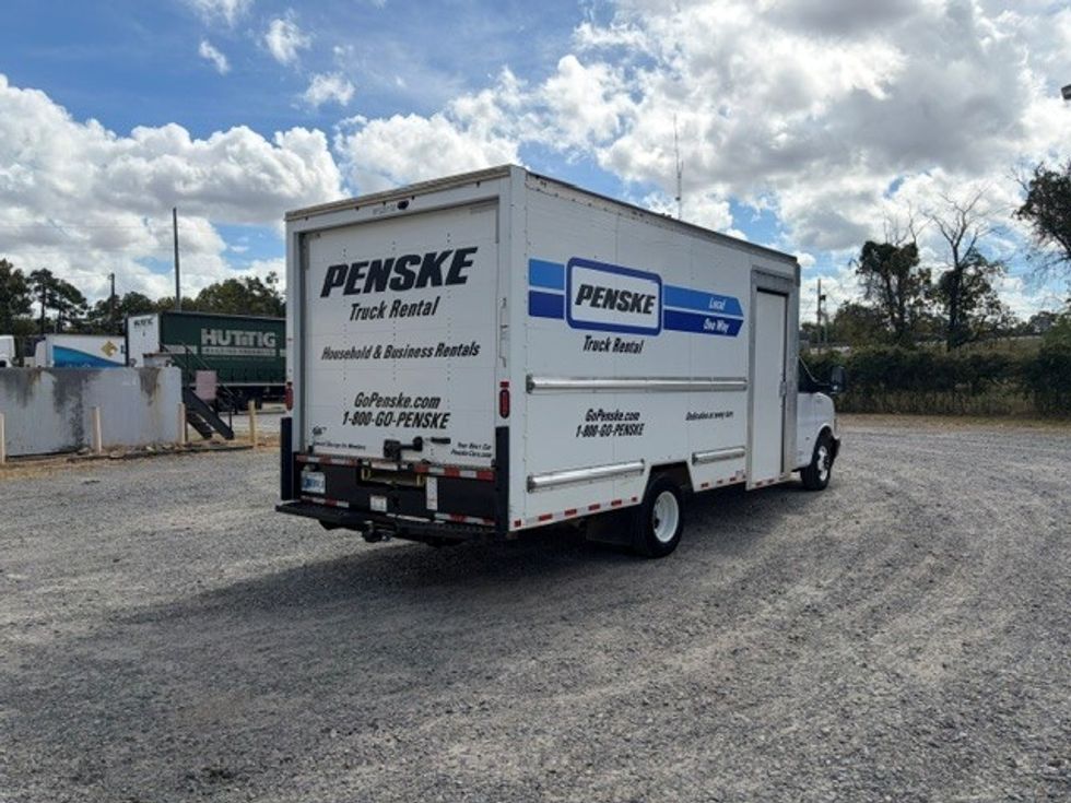 Light Duty Box Truck-Light and Medium Duty Trucks-GMC-2022-Savana G33903-Monroe-LA-92,243\n\t\tmiles-$ 33,750 - Image 11
