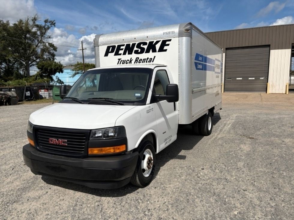 Light Duty Box Truck-Light and Medium Duty Trucks-GMC-2022-Savana G33903-Monroe-LA-92,243\n\t\tmiles-$ 33,750 - Image 3