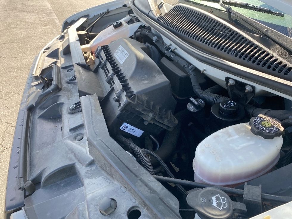 Light Duty Box Truck-Light and Medium Duty Trucks-GMC-2022-Savana G33903-Montebello-CA-91,634\n\t\tmiles-$ 35,250 - Image 23