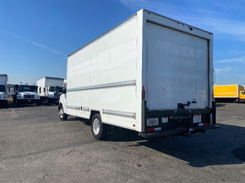Light Duty Box Truck-Light and Medium Duty Trucks-GMC-2022-Savana G33903-Montebello-CA-91,634\n\t\tmiles-$ 35,250 - Image 6