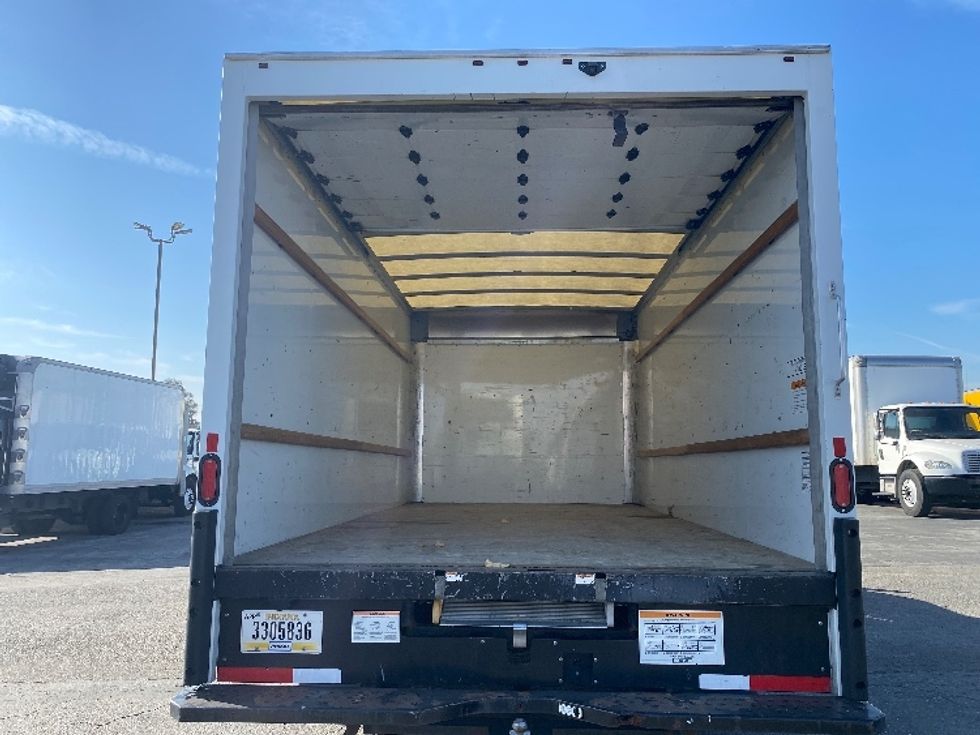 Light Duty Box Truck-Light and Medium Duty Trucks-GMC-2022-Savana G33903-Montebello-CA-91,634\n\t\tmiles-$ 35,250 - Image 8