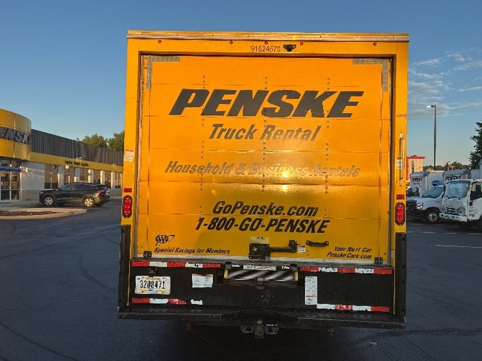 Light Duty Box Truck-Light and Medium Duty Trucks-GMC-2022-Savana G33903-Montgomery-NY-127,402\n\t\tmiles-$ 23,750 - Image 7