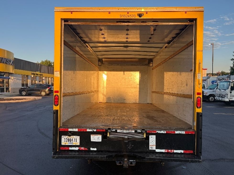 Light Duty Box Truck-Light and Medium Duty Trucks-GMC-2022-Savana G33903-Montgomery-NY-127,402\n\t\tmiles-$ 23,750 - Image 8