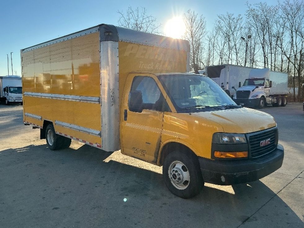 Light Duty Box Truck-Light and Medium Duty Trucks-GMC-2022-Savana G33903-Montgomery-NY-136,198\n\t\tmiles-$ 21,000 - Image 1