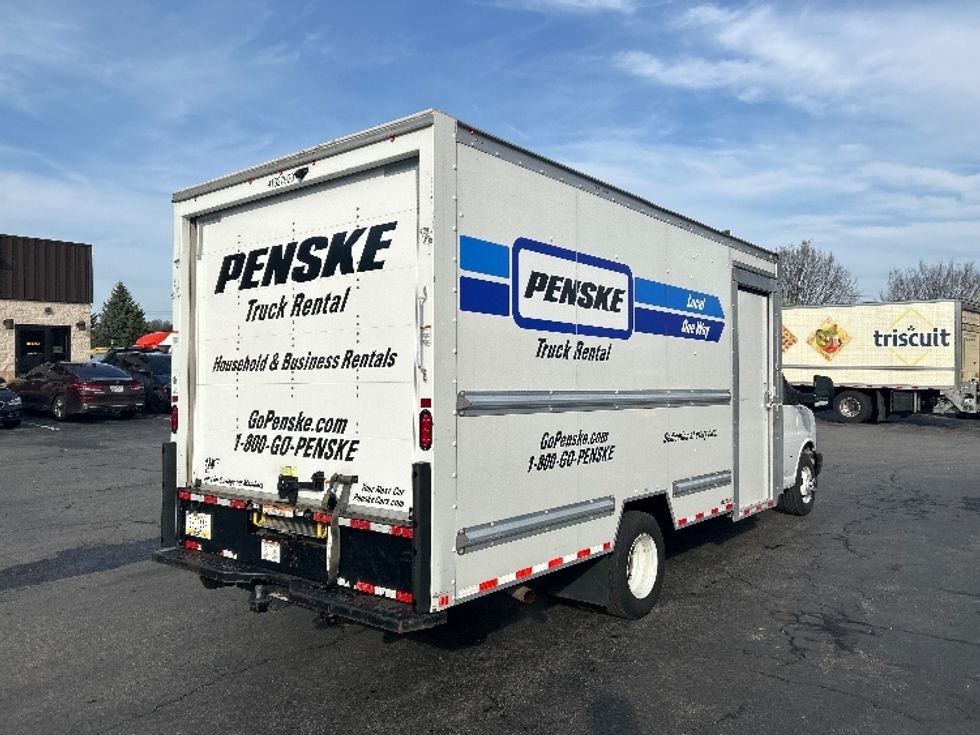 Light Duty Box Truck-Light and Medium Duty Trucks-GMC-2022-Savana G33903-Montgomery-NY-57,693\n\t\tmiles-$ 36,750 - Image 12