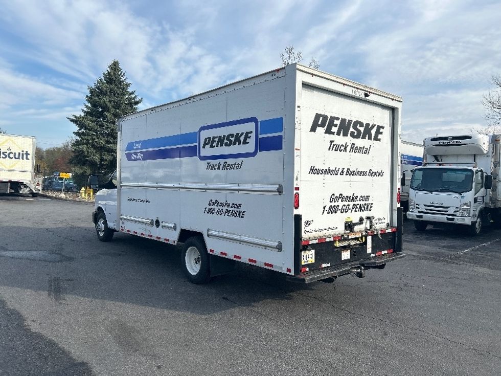 Light Duty Box Truck-Light and Medium Duty Trucks-GMC-2022-Savana G33903-Montgomery-NY-57,693\n\t\tmiles-$ 36,750 - Image 5