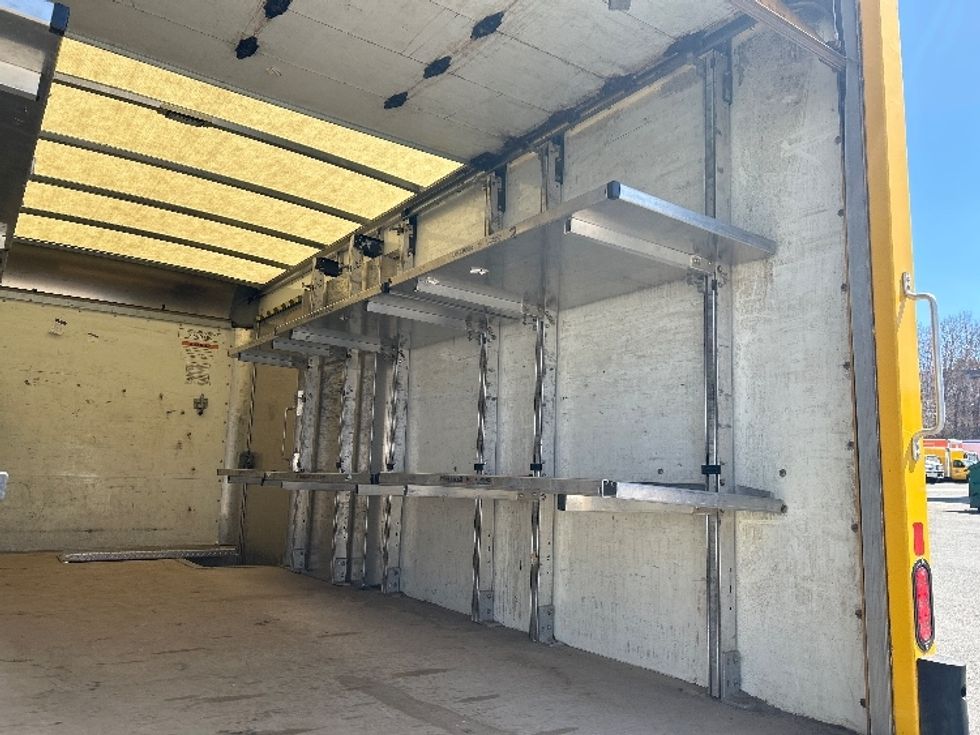 Light Duty Box Truck-Light and Medium Duty Trucks-GMC-2022-Savana G33903-Montgomery-NY-81,280\n\t\tmiles-$ 31,000 - Image 10