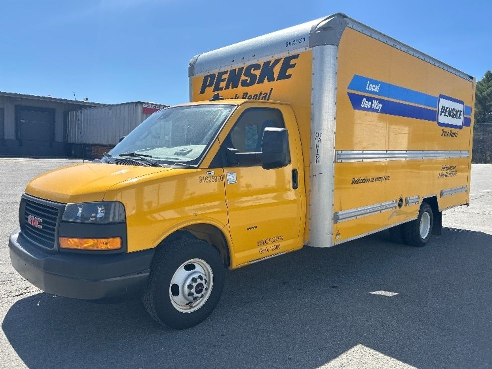 Light Duty Box Truck-Light and Medium Duty Trucks-GMC-2022-Savana G33903-Montgomery-NY-81,280\n\t\tmiles-$ 31,000 - Image 3