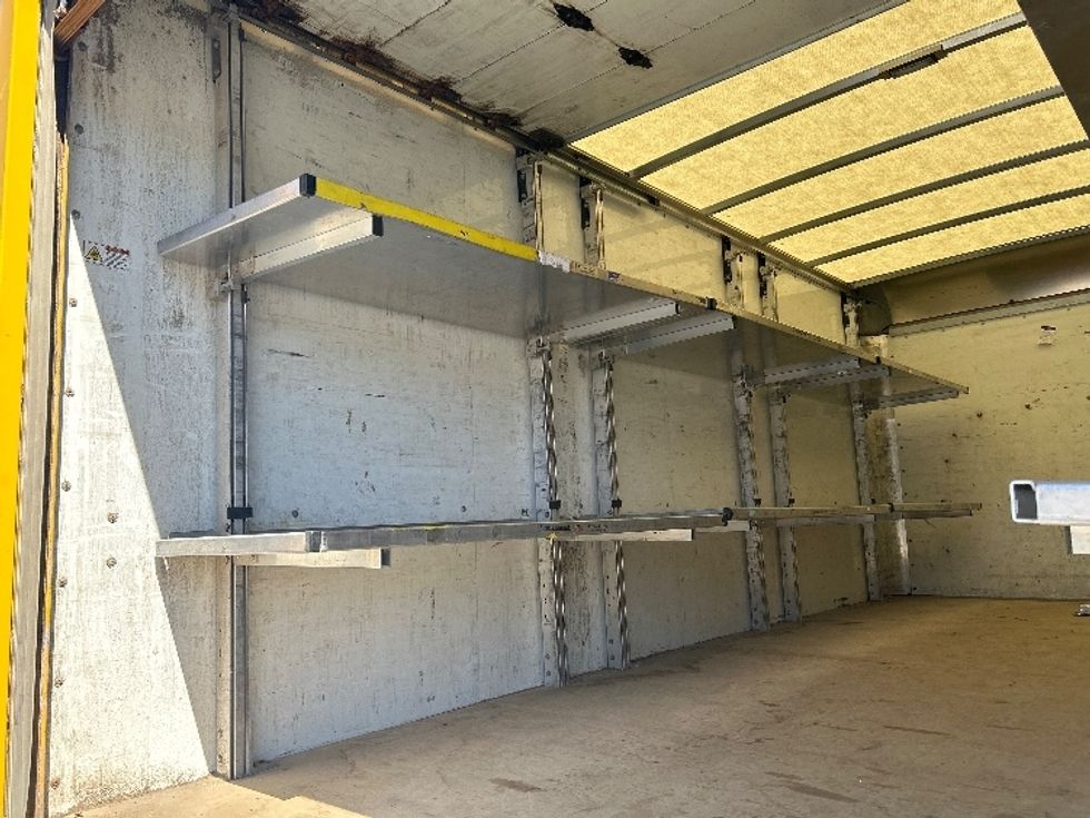 Light Duty Box Truck-Light and Medium Duty Trucks-GMC-2022-Savana G33903-Montgomery-NY-81,280\n\t\tmiles-$ 31,000 - Image 9