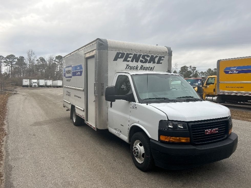Light Duty Box Truck-Light and Medium Duty Trucks-GMC-2022-Savana G33903-Morrisville-NC-44,793\n\t\tmiles-$ 46,750 - Image 1