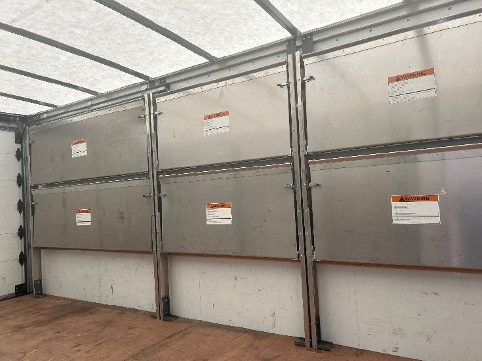 Light Duty Box Truck-Light and Medium Duty Trucks-GMC-2022-Savana G33903-Morrisville-NC-44,793\n\t\tmiles-$ 46,750 - Image 25